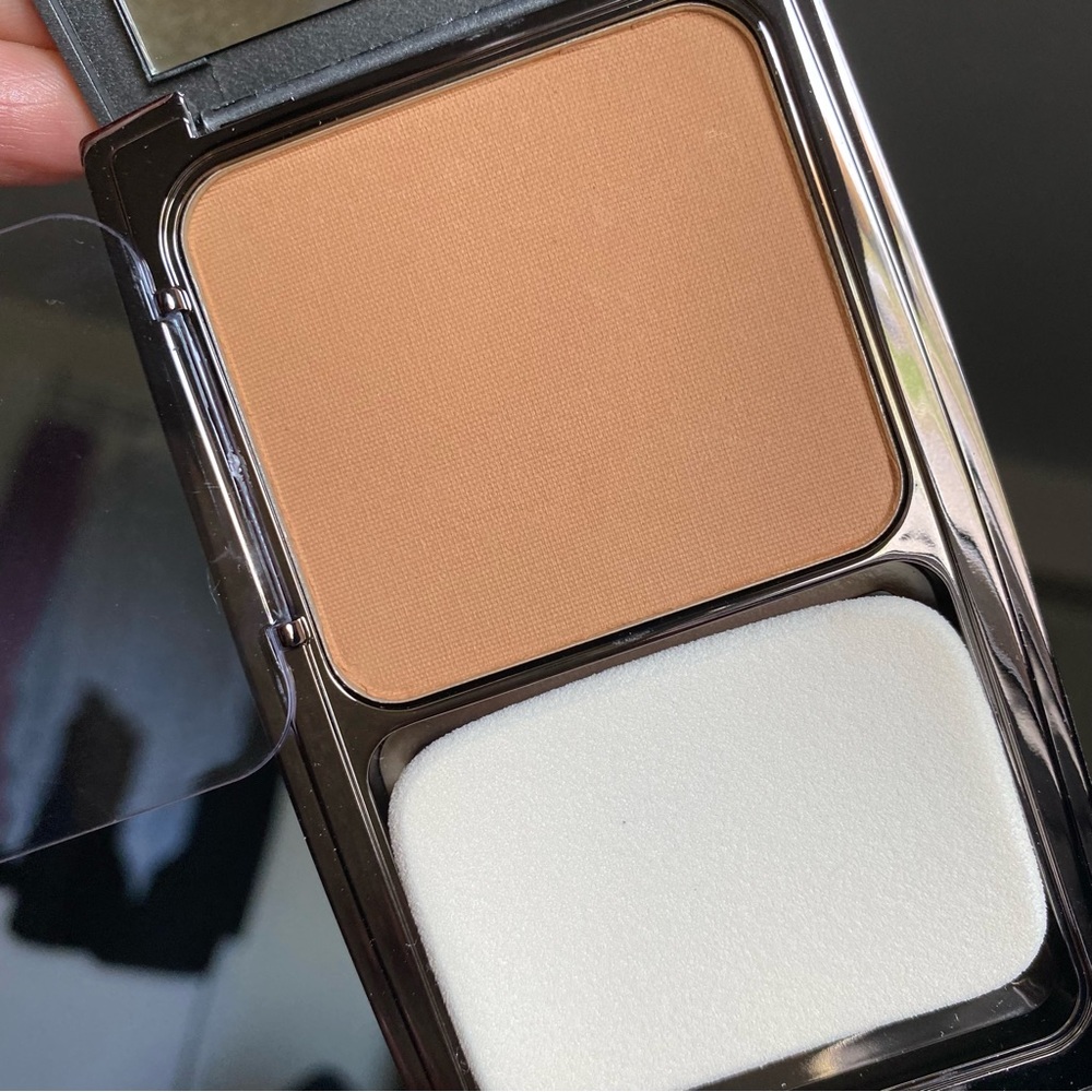 Vasanti Face Base Oil-Free Powder Foundation